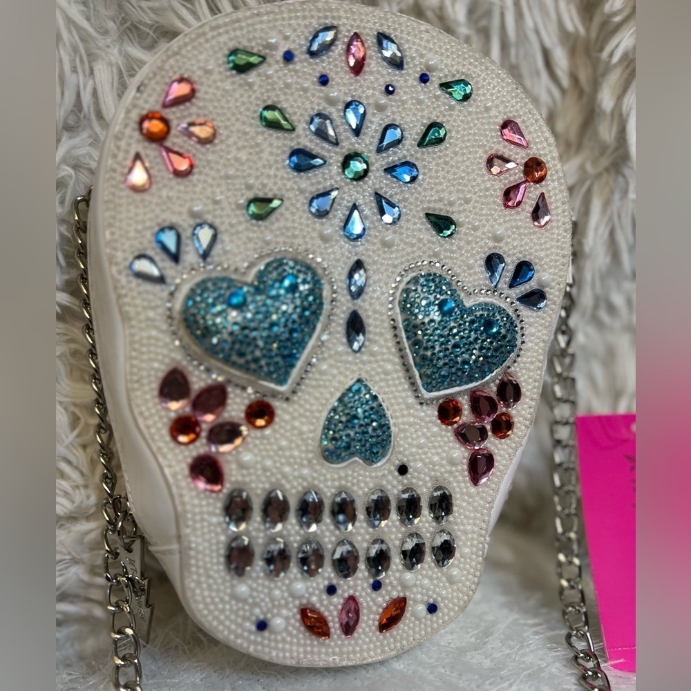 🔥☠️NWT-BETSEY JOHNSON STUNNING BONE-JOUR RHINESTONE CROSSBODY 🔥☠️ - Picture 8 of 15
